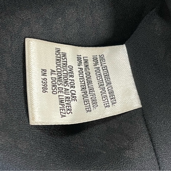 Casual Corner Annex Women's Snake Print Sleeveless V-Neck Top Size 10 - Picture 7 of 7